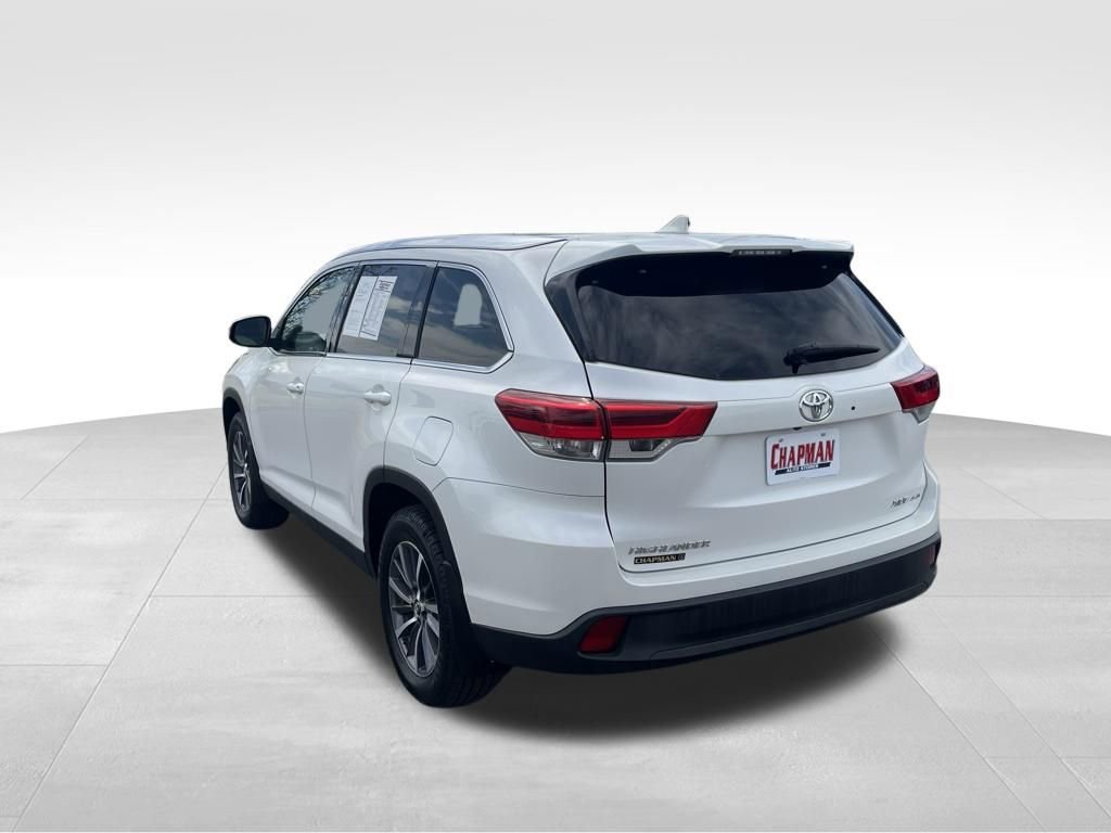 Used 2019 Toyota Highlander XLE AWD/4WD image 9