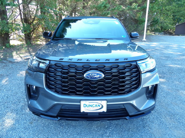 Certified 2025 Ford Explorer ST-Line w/ ST-Line Street Pack AWD/4WD image 8