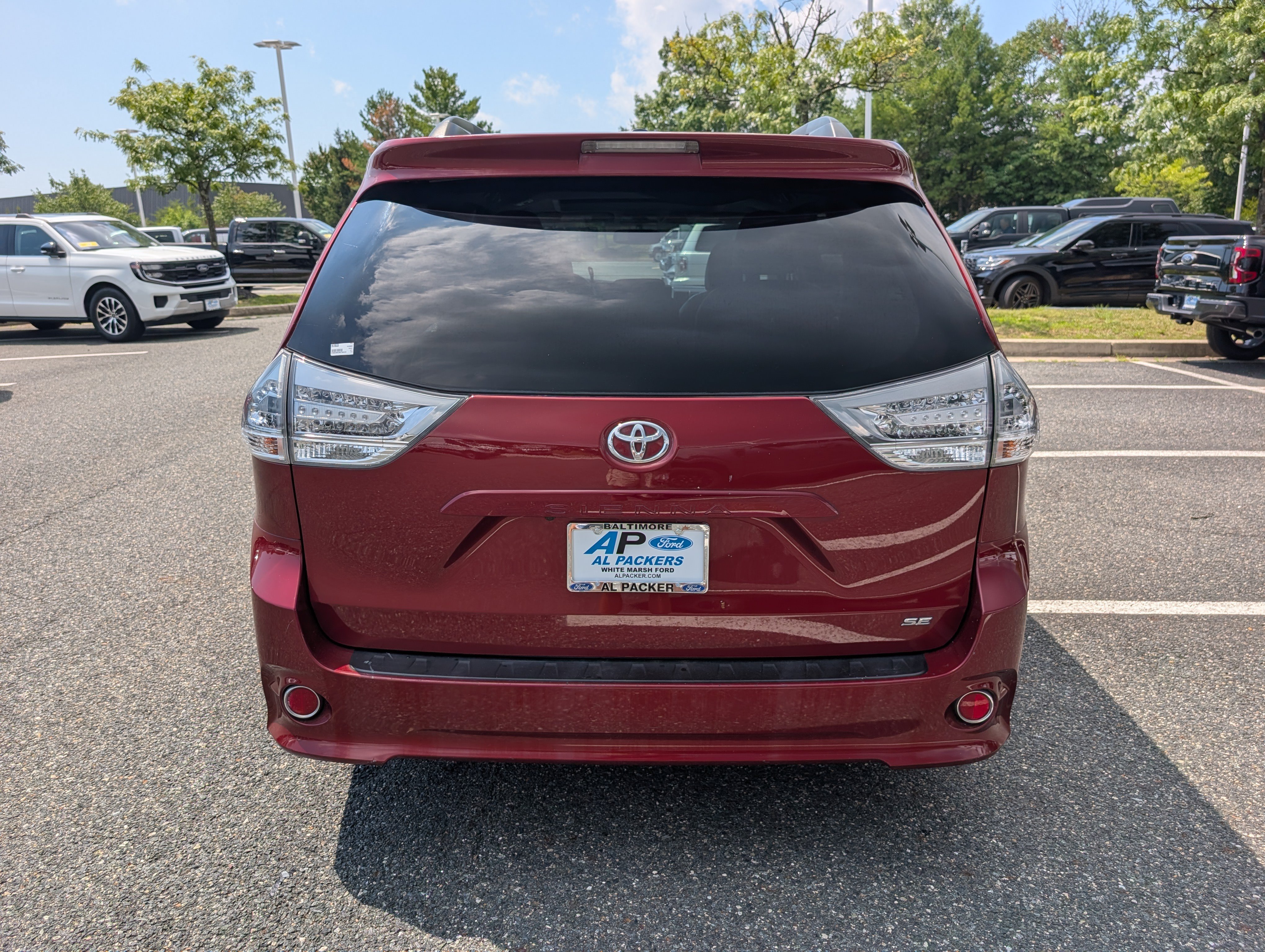 Used 2017 Toyota Sienna SE Premium FWD image 4