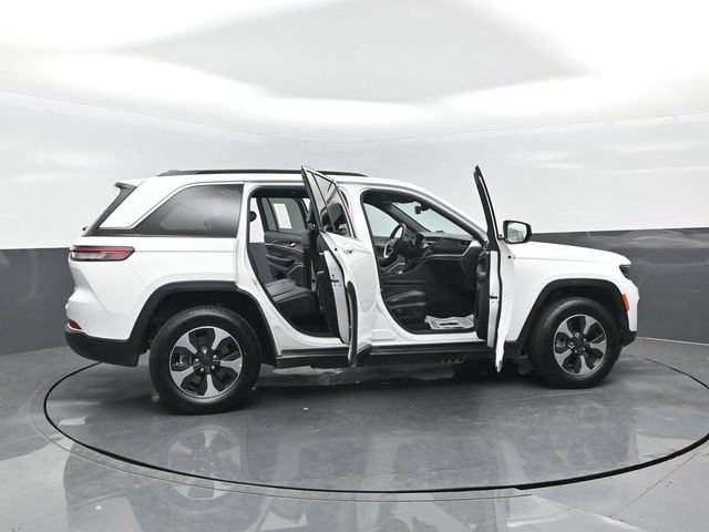 Used 2024 Jeep Grand Cherokee Limited 4xe AWD/4WD image 28