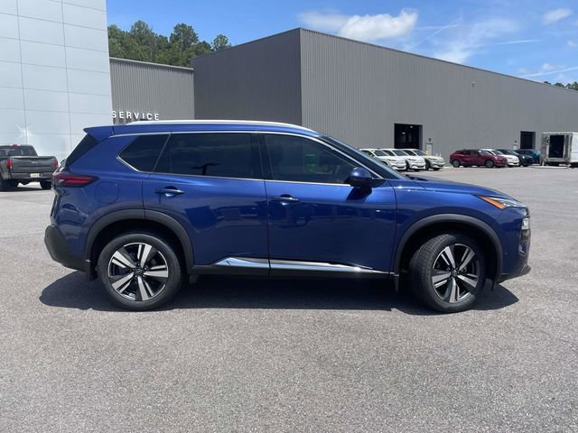 Used 2023 Nissan Rogue SL w/ SL Premium Package FWD image 2