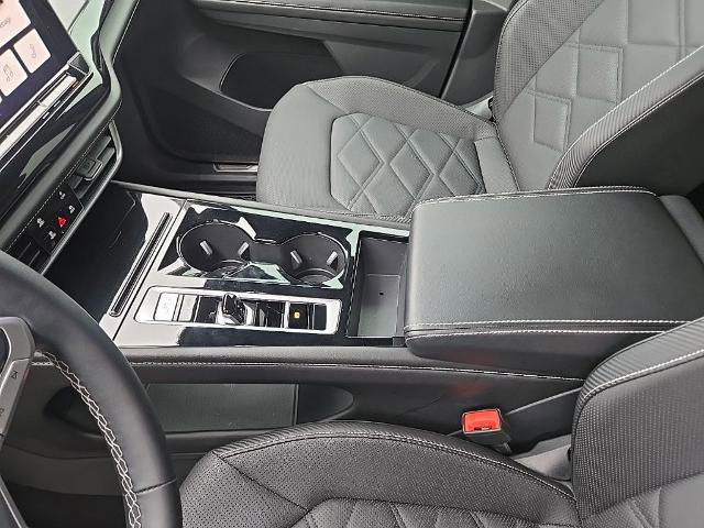 Used 2024 Volkswagen Atlas Cross Sport SE image 28