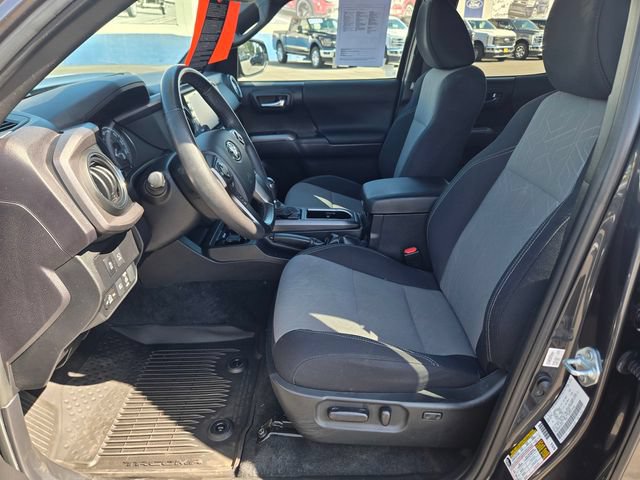 Used 2023 Toyota Tacoma TRD Off-Road w/ Advanced Technology Package AWD/4WD image 11