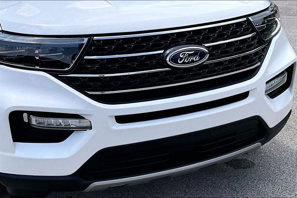 Certified 2023 Ford Explorer XLT w/ Equipment Group 202A AWD/4WD image 31