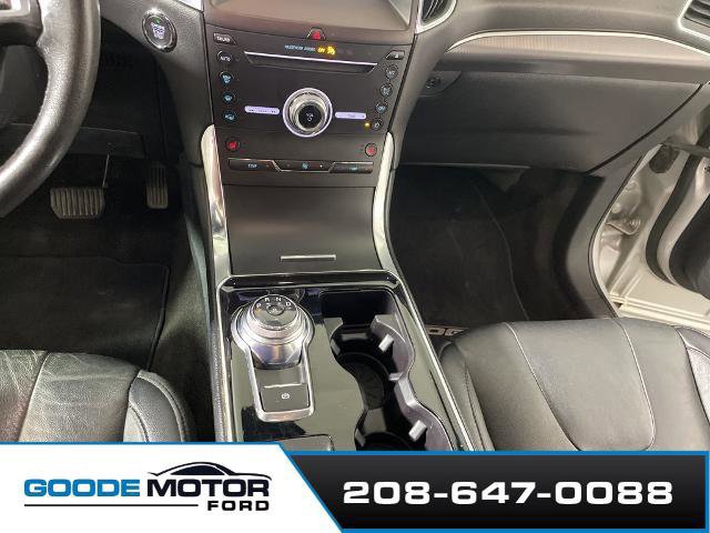 Certified 2019 Ford Edge Titanium image 17