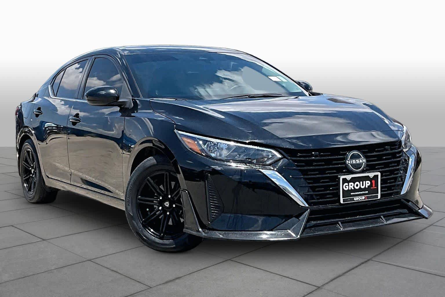 Used 2024 Nissan Sentra SV FWD image 3