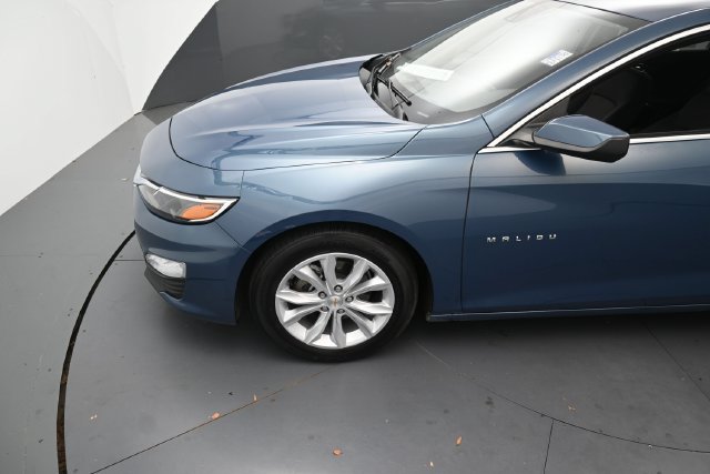 Used 2025 Chevrolet Malibu LT FWD image 9