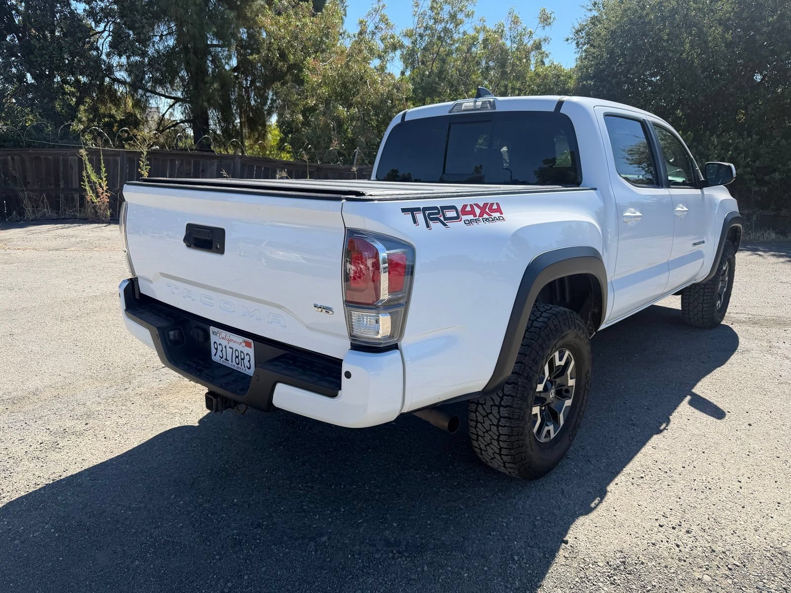 Used 2021 Toyota Tacoma TRD Off-Road w/ Technology Package AWD/4WD image 5