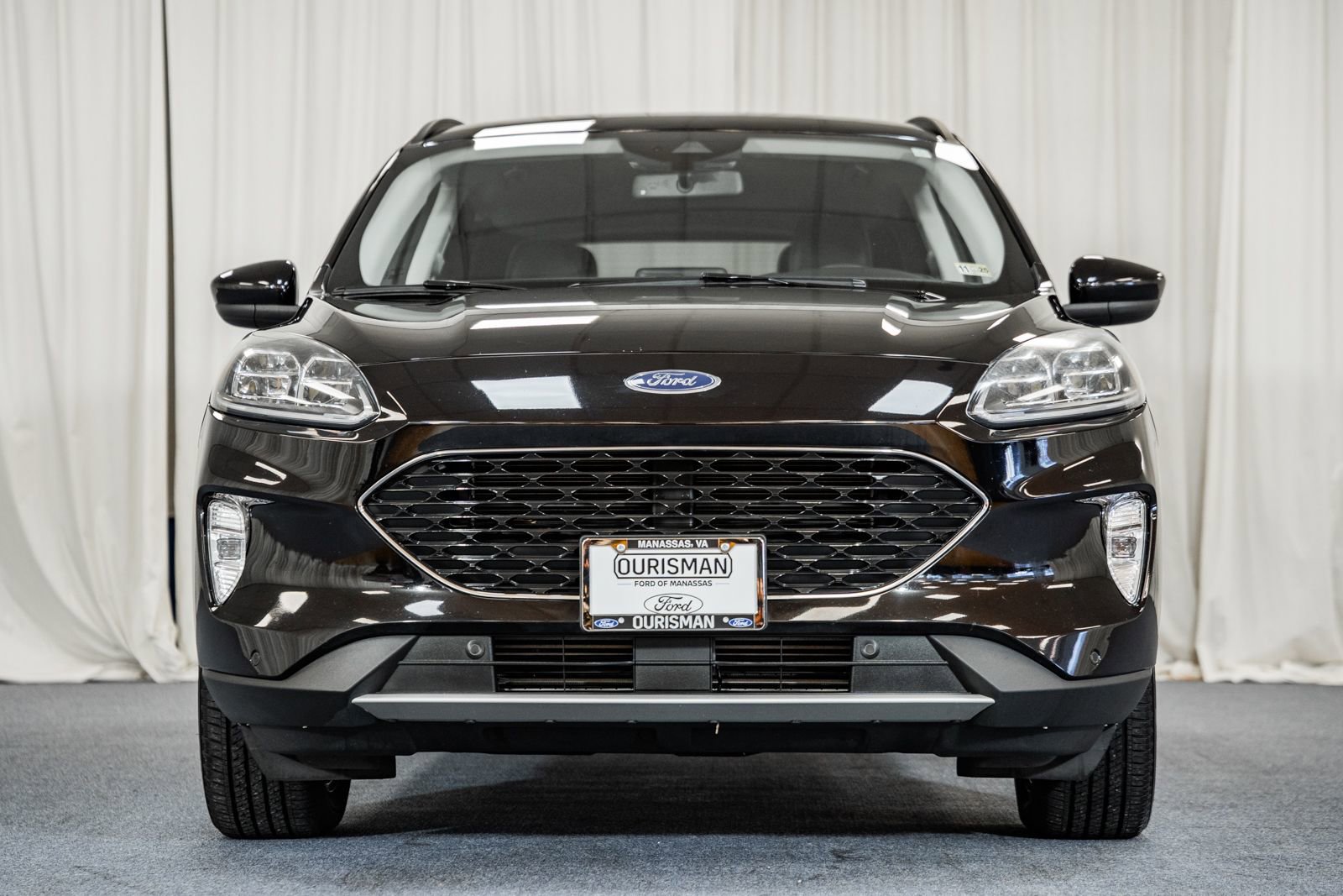Certified 2022 Ford Escape Titanium image 2