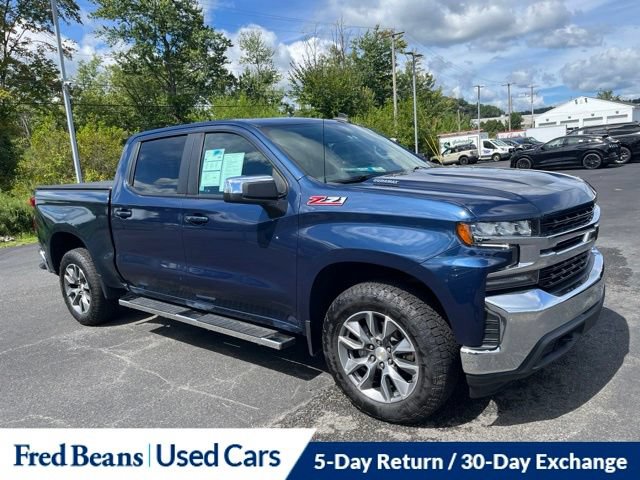 Used 2022 Chevrolet Silverado 1500 LT AWD/4WD image 1