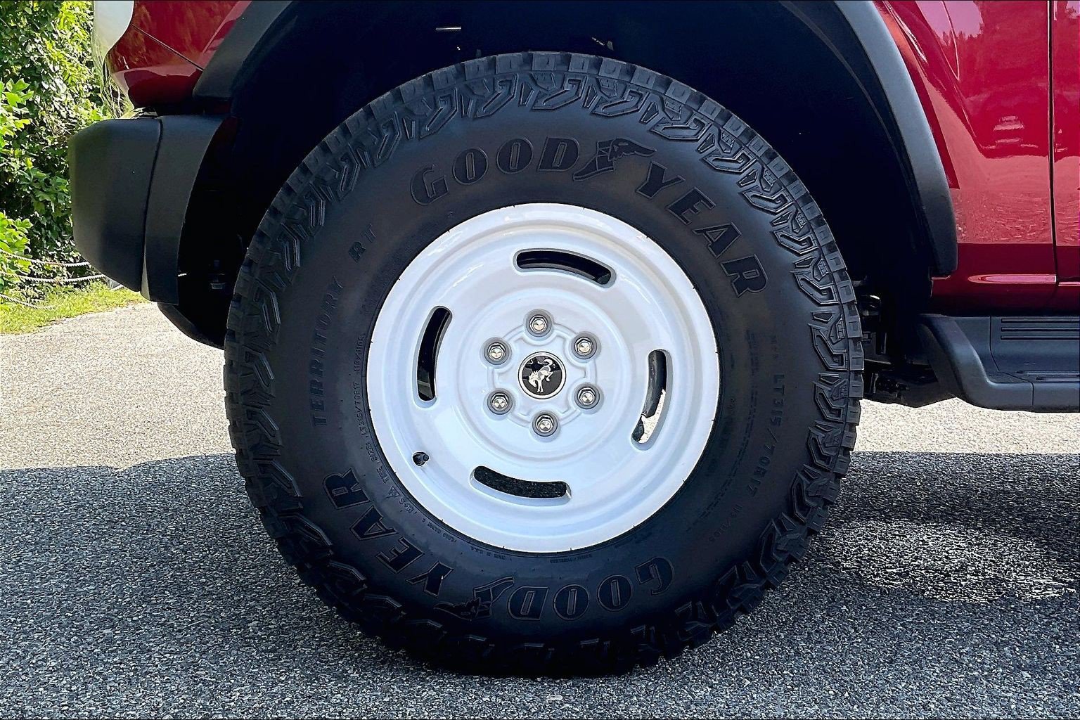 Certified 2026 Ford Bronco Heritage Edition AWD/4WD image 9