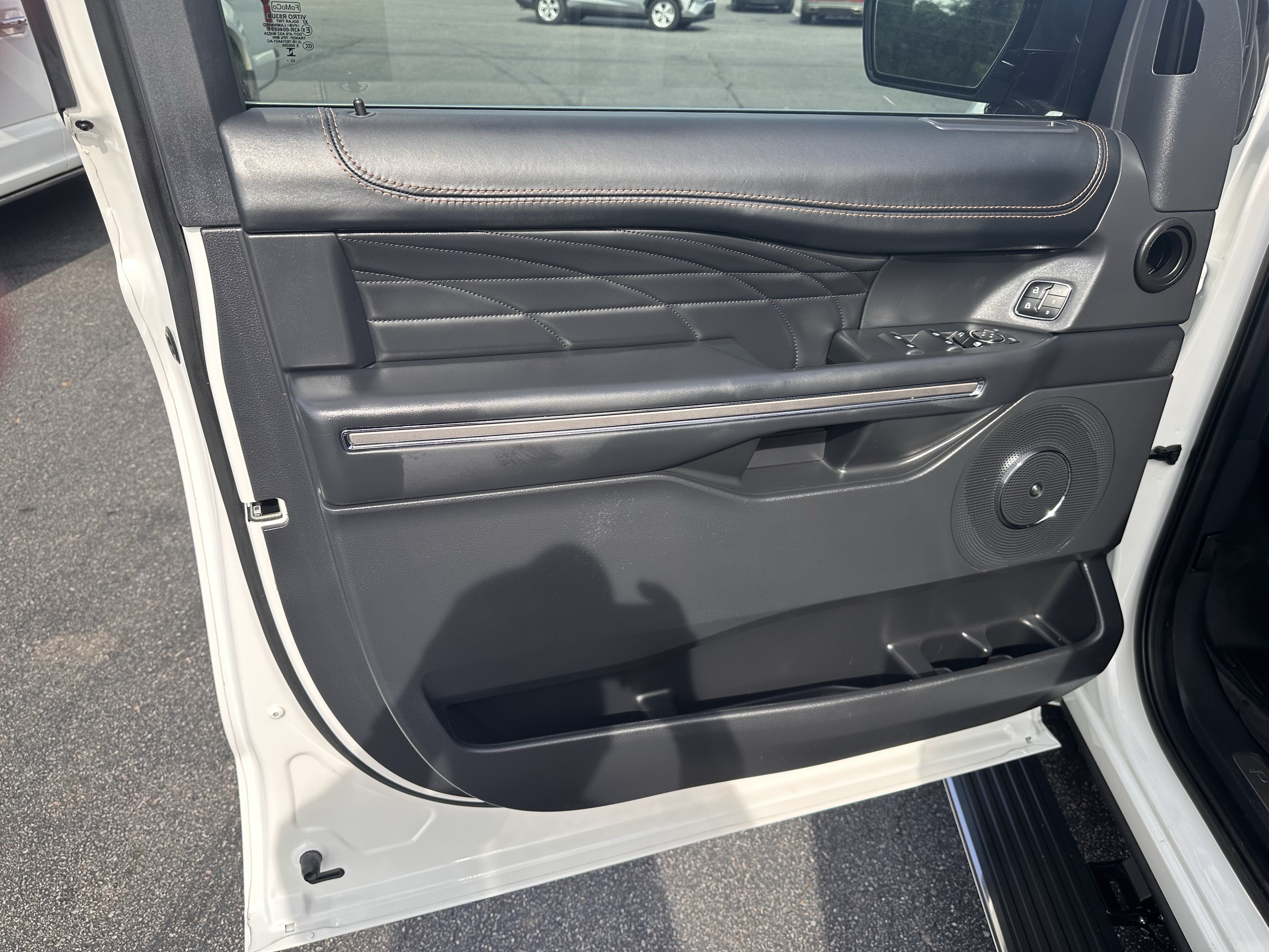 Certified 2024 Ford Expedition Max Platinum AWD/4WD image 9