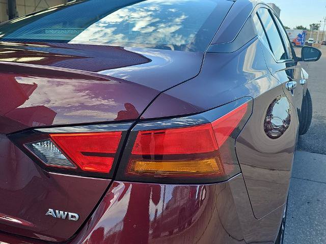 Used 2025 Nissan Altima 2.5 SV AWD/4WD image 31