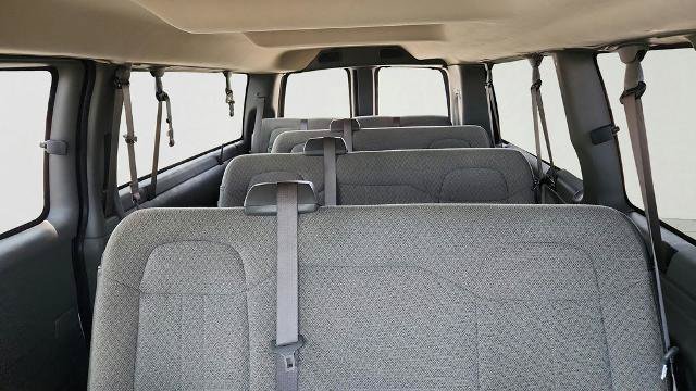 Used 2025 Chevrolet Express 3500 LT w/ LT Preferred Equipment Group RWD image 28
