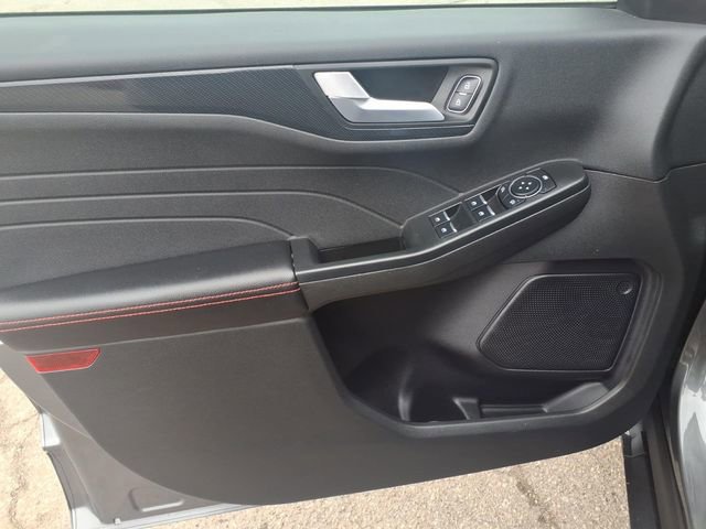 Certified 2024 Ford Escape ST-Line w/ Tech Pack #1 image 15