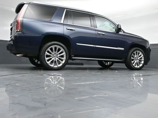 Used 2018 Cadillac Escalade Luxury AWD/4WD image 40