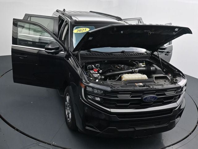 Certified 2025 Ford Expedition Max Active AWD/4WD image 36
