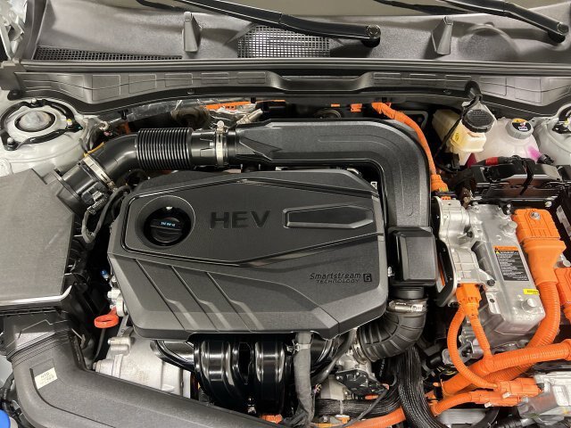 Used 2025 Hyundai Sonata SEL FWD image 11