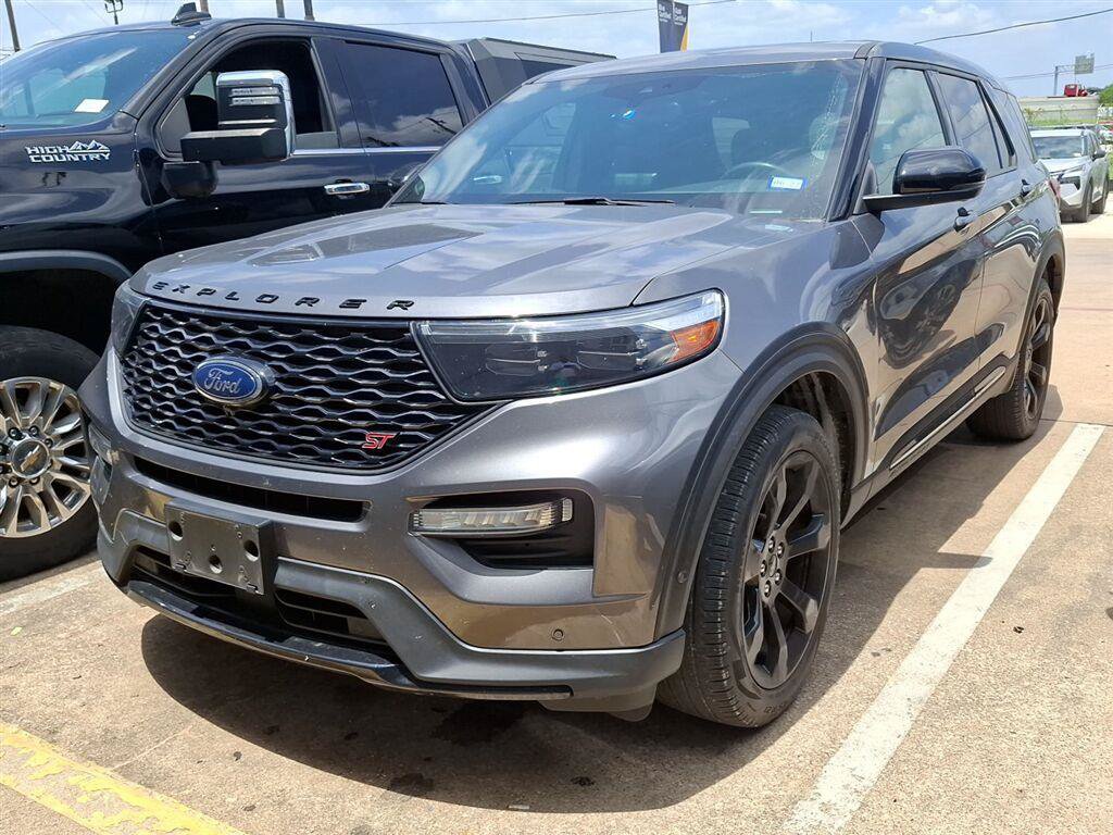 Certified 2022 Ford Explorer ST w/ Equipment Group 401A AWD/4WD image 4
