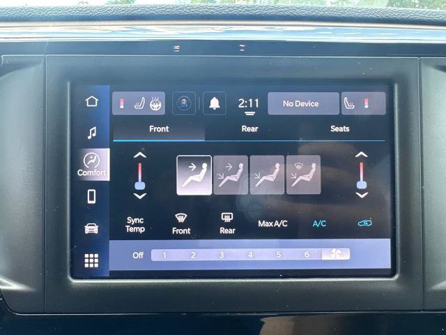 Used 2024 Chrysler Voyager LX FWD image 31
