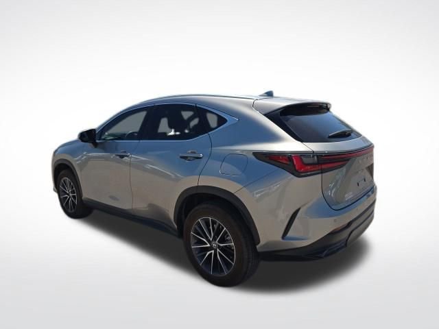 Used 2025 Lexus NX 250 FWD w/ Accessory Package (2T) image 2