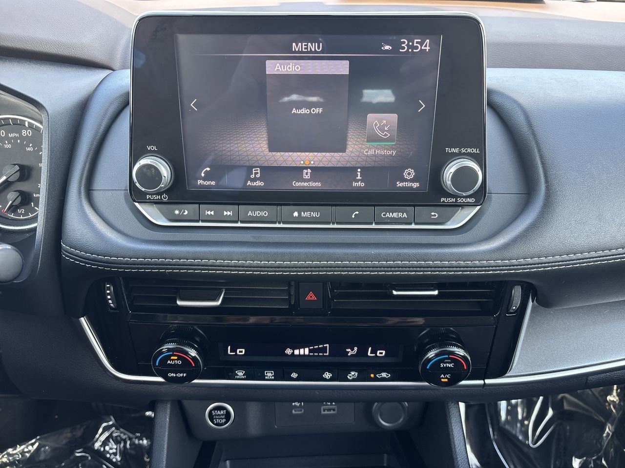 Used 2021 Nissan Rogue SV image 26