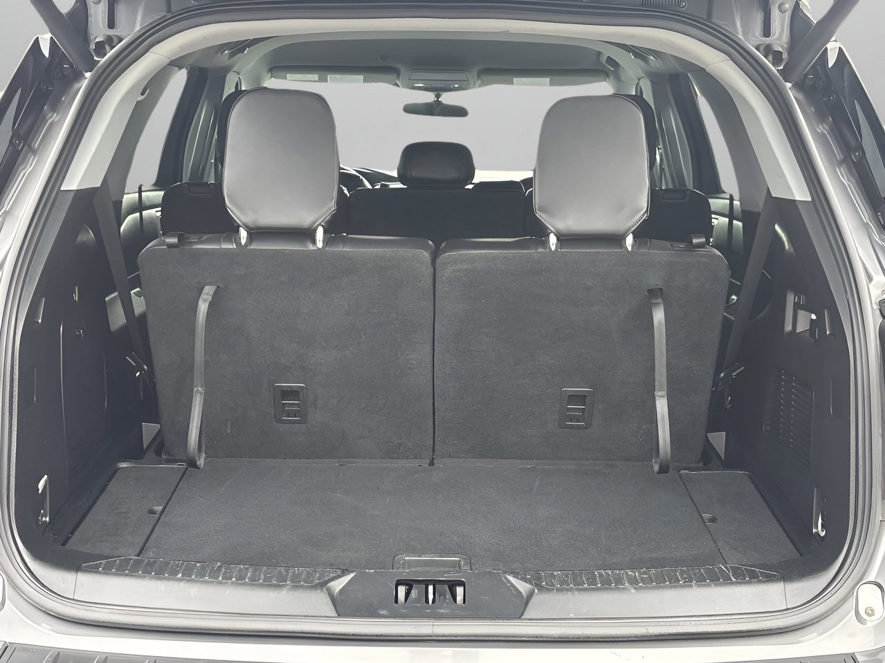 Certified 2023 Ford Explorer XLT w/ Equipment Group 202A image 8