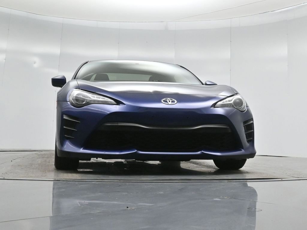 Used 2017 Toyota 86 image 40