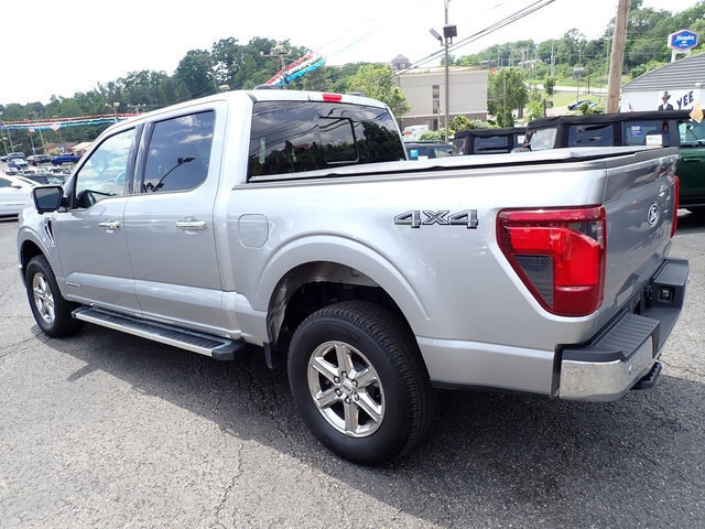 Certified 2025 Ford F150 XLT w/ Equipment Group 302A MID AWD/4WD image 4