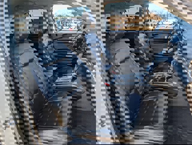 Certified 2022 Ford Explorer XLT w/ Equipment Group 202A image 24