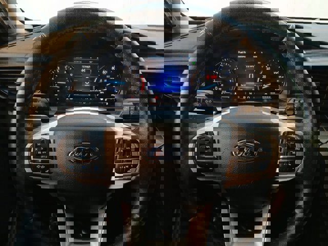 Certified 2022 Ford Explorer XLT image 11