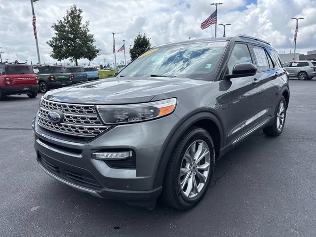 Certified 2024 Ford Explorer Limited RWD image 4