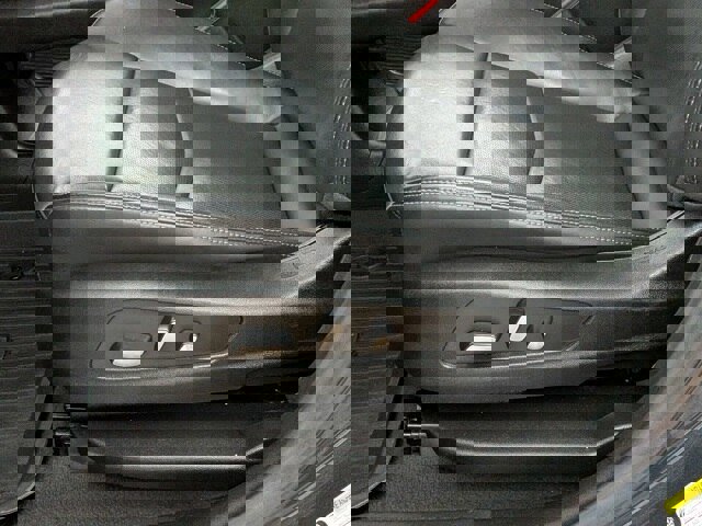 Used 2022 Cadillac XT6 Premium Luxury w/ Technology Package image 12