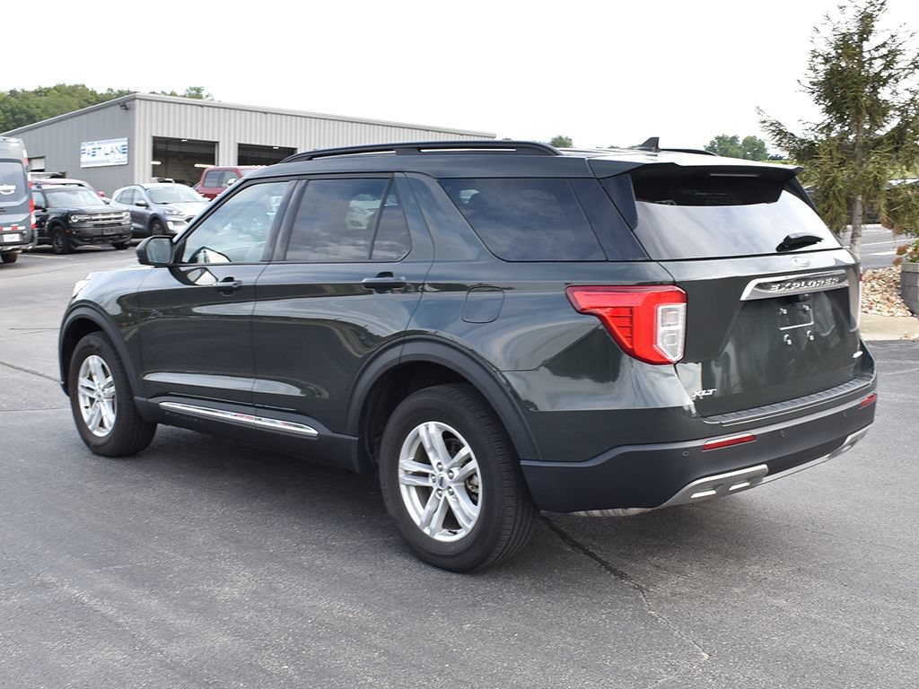 Certified 2024 Ford Explorer XLT w/ Equipment Group 202A AWD/4WD image 2
