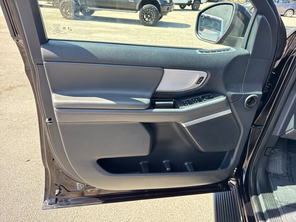 Certified 2025 Ford Expedition Active RWD image 13