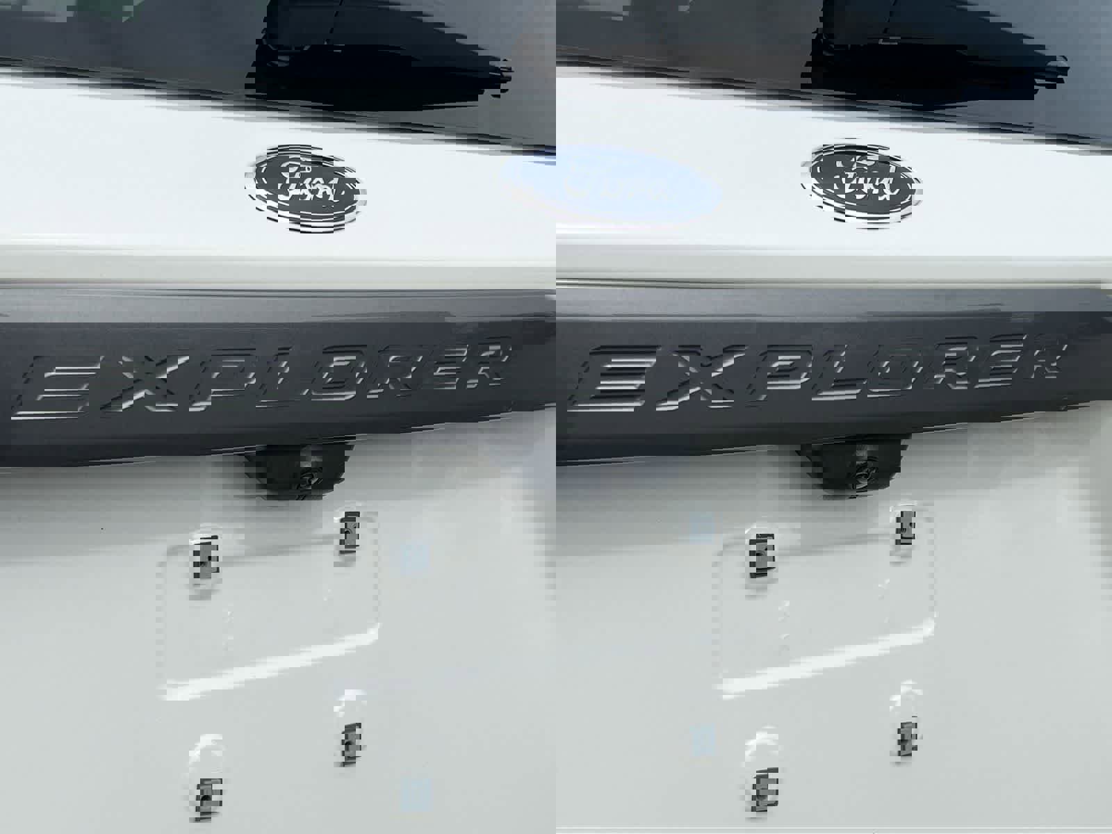 Certified 2024 Ford Explorer XLT w/ Equipment Group 202A image 12