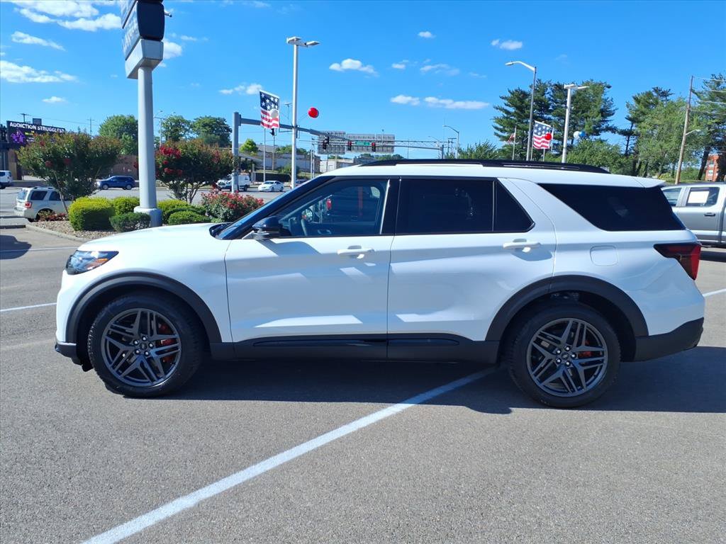 Certified 2025 Ford Explorer ST AWD/4WD video 2