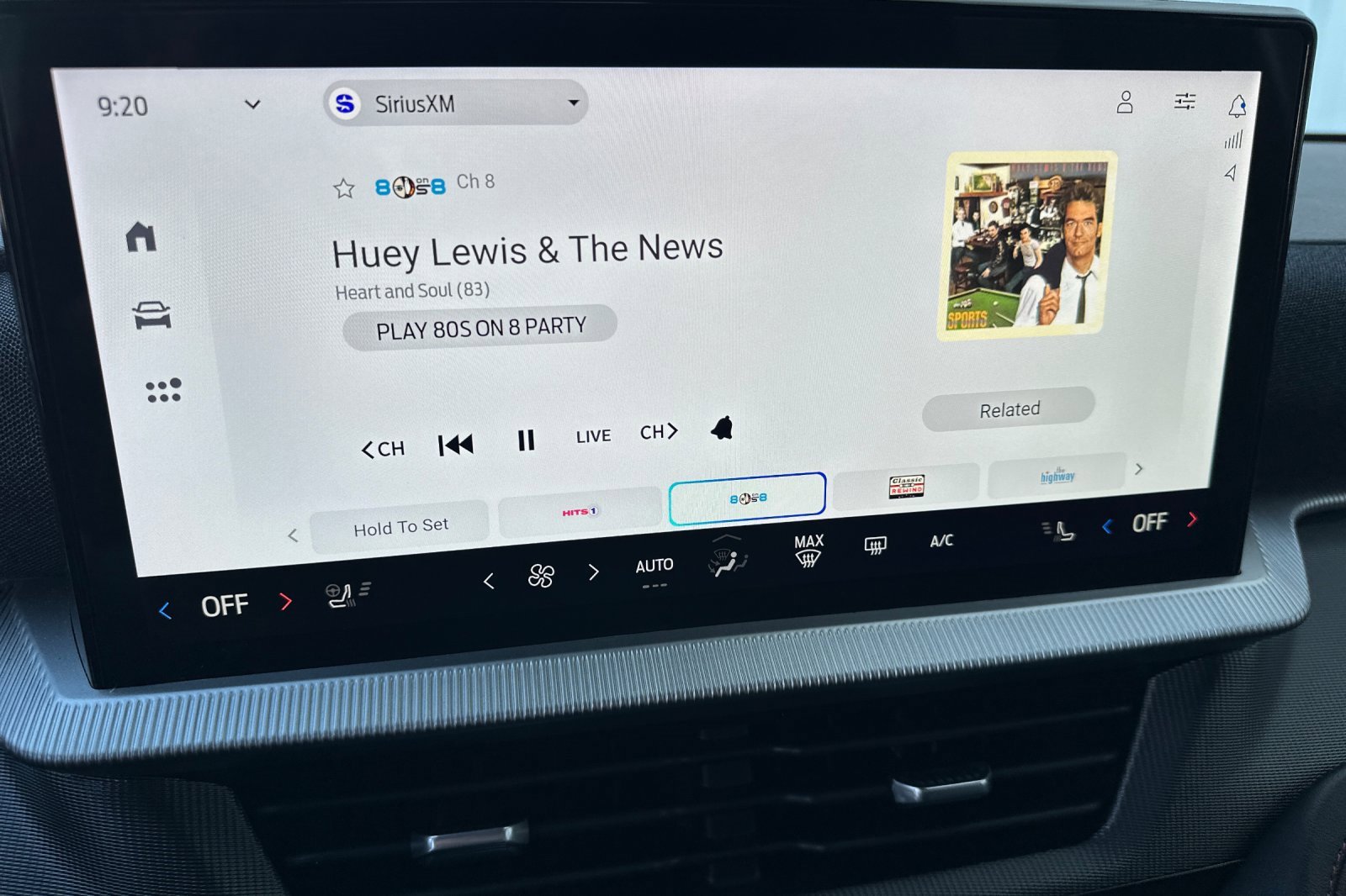 Certified 2025 Ford Explorer ST-Line w/ ST-Line Street Pack image 20