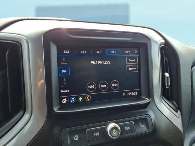 Used 2020 Chevrolet Silverado 1500 Custom w/ Custom Value Package AWD/4WD image 27