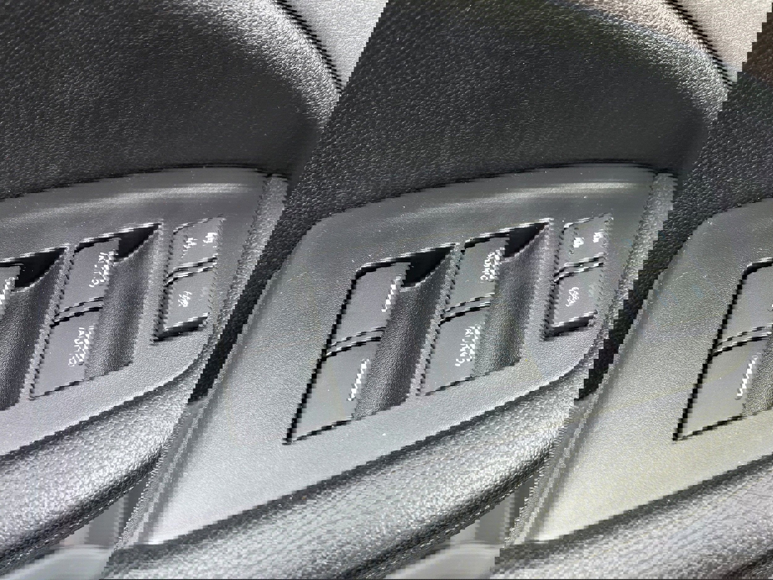 Used 2019 Honda Pilot LX image 28