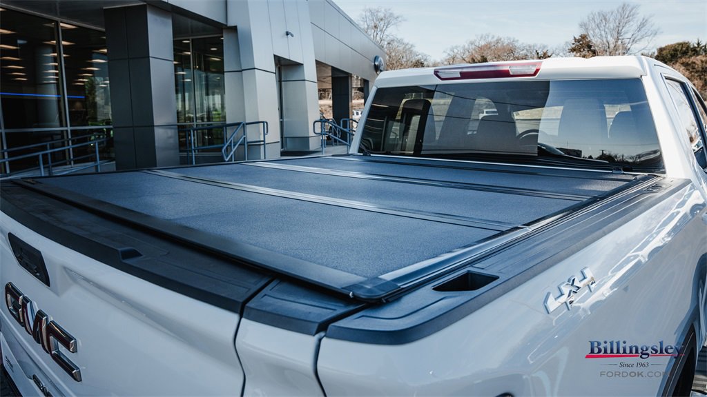 Used 2022 GMC Sierra 1500 SLE image 11