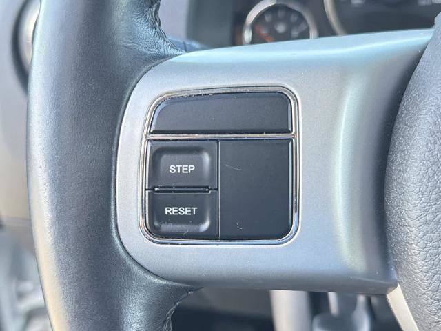 Used 2017 Jeep Compass High Altitude FWD image 23