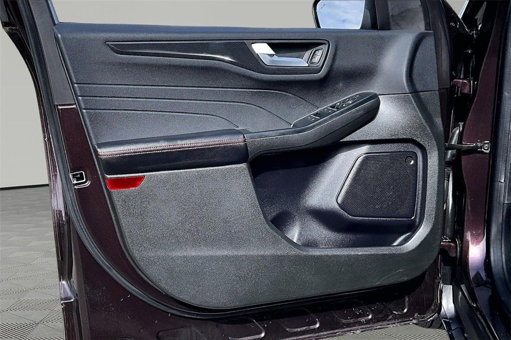 Certified 2023 Ford Escape ST-Line w/ Tech Pack #1 image 23