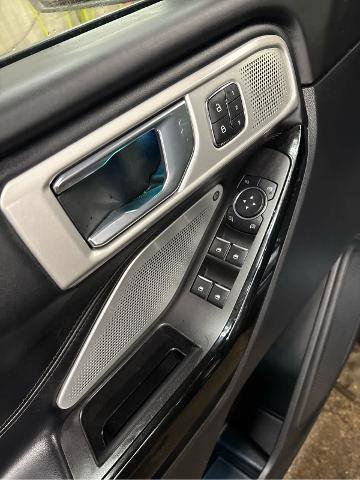 Certified 2022 Ford Explorer Platinum w/ Equipment Group 601A image 21