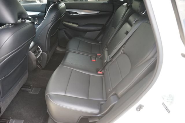 Used 2021 INFINITI QX50 Luxe w/ Appearance Package AWD/4WD image 13