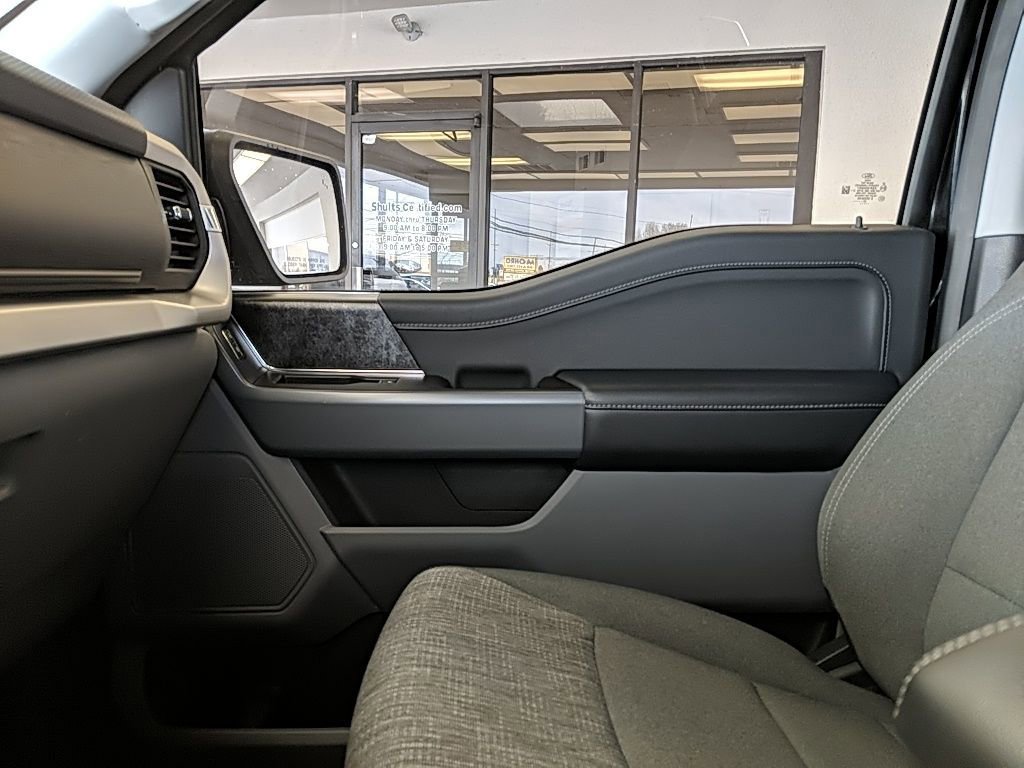 Certified 2022 Ford F150 XLT w/ Equipment Group 302A High image 21