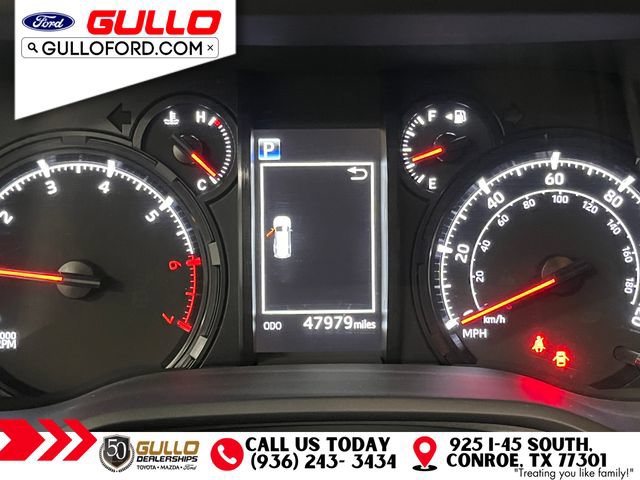 Used 2022 Toyota 4Runner SR5 Premium w/ Moonroof Package AWD/4WD image 24