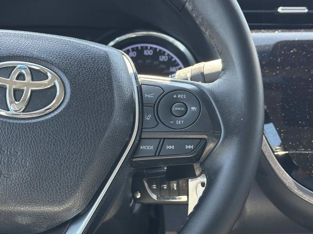 Used 2018 Toyota Camry SE FWD image 13