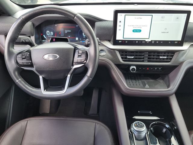 Certified 2025 Ford Explorer Platinum w/ LUX Leather Package AWD/4WD image 9