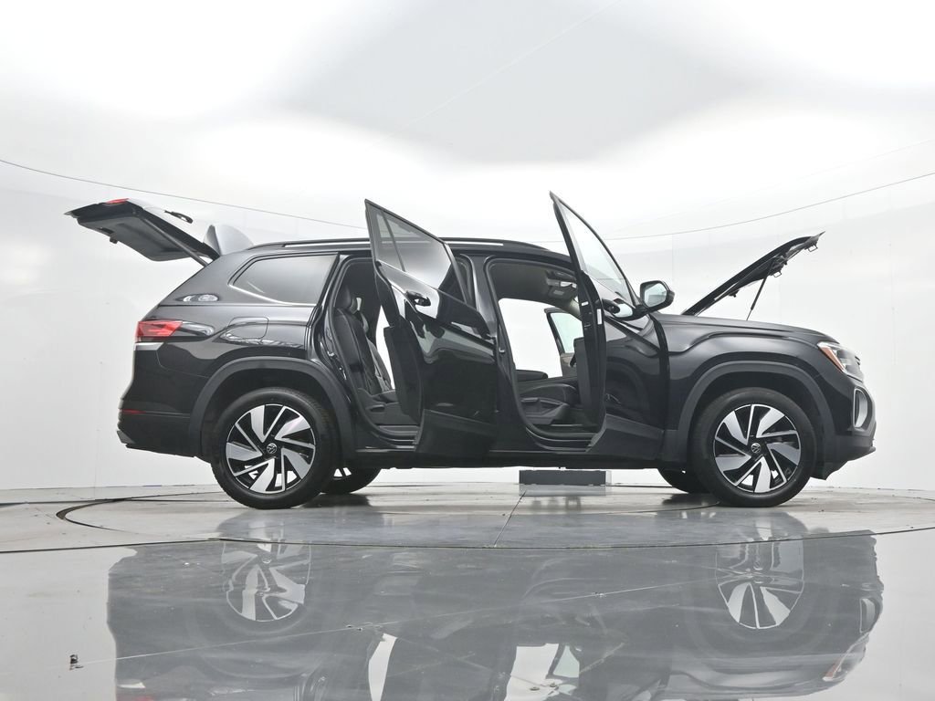 Used 2024 Volkswagen Atlas SE FWD image 44